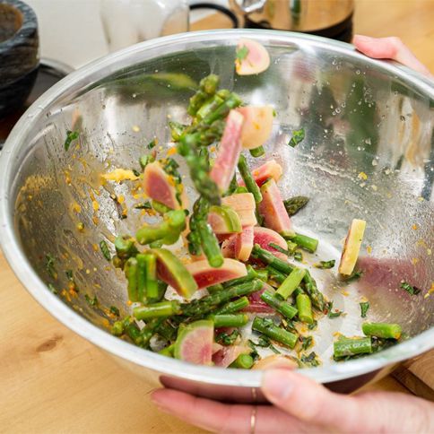 Watermelon-Radish-and-Asparagus-Salad-Receipe